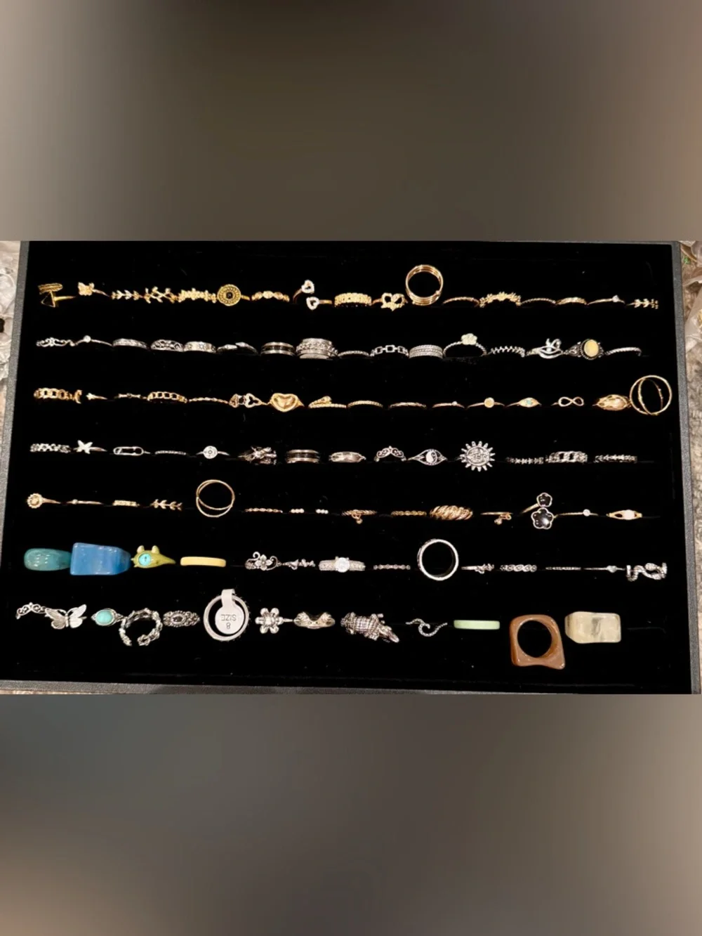 100 Fashion Rings 💍 Mystery Lot | Gold & Silver Tone | Reseller Bundle | $29 WOW - Picture 3 of 16